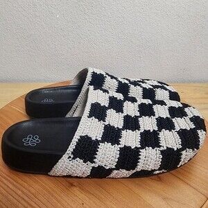 The Sak Slide Sandals Shoes Womens Size 10 Black White Crochet Woven Platform